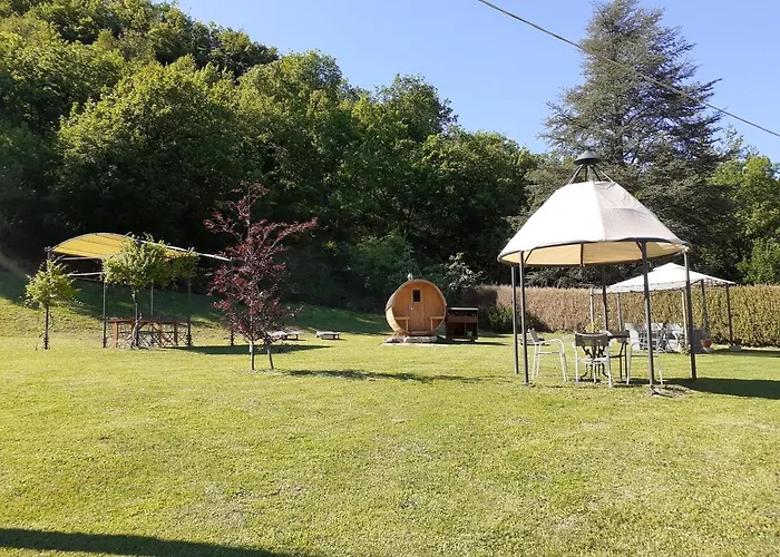 Agriturismo Badia Della Valle Κατάλυμα σε φάρμα *