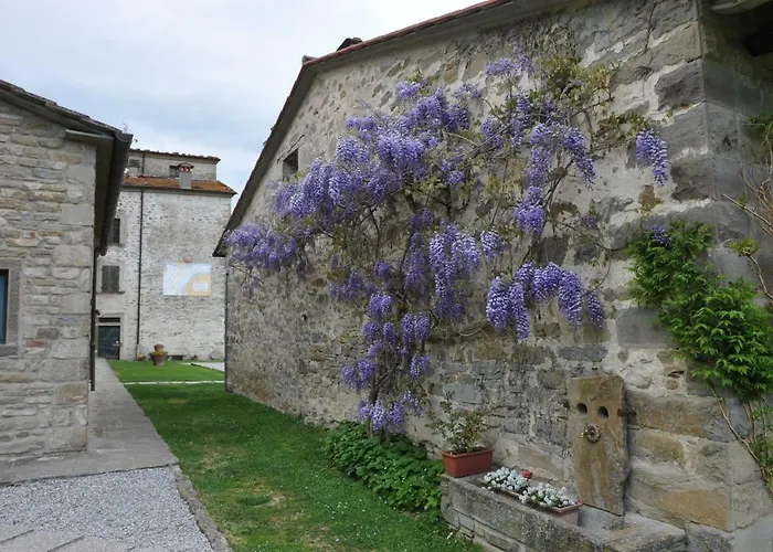 Agriturismo Badia Della Valle Κατάλυμα σε φάρμα Marradi